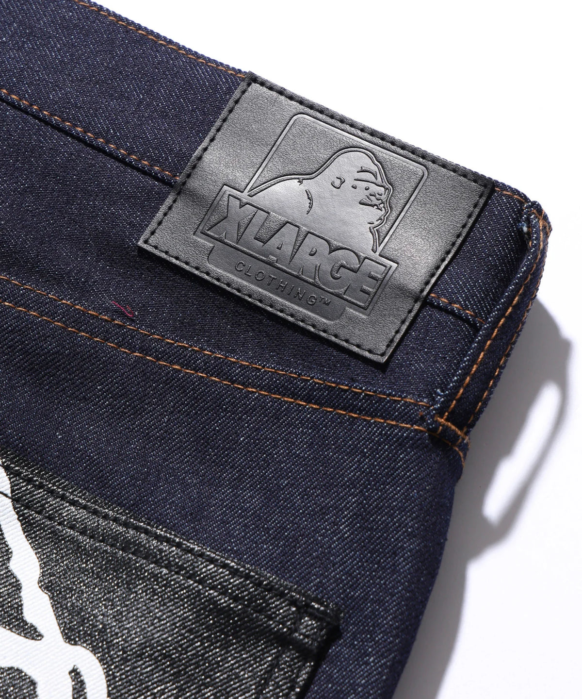 X-Large Label Indigo Jeans