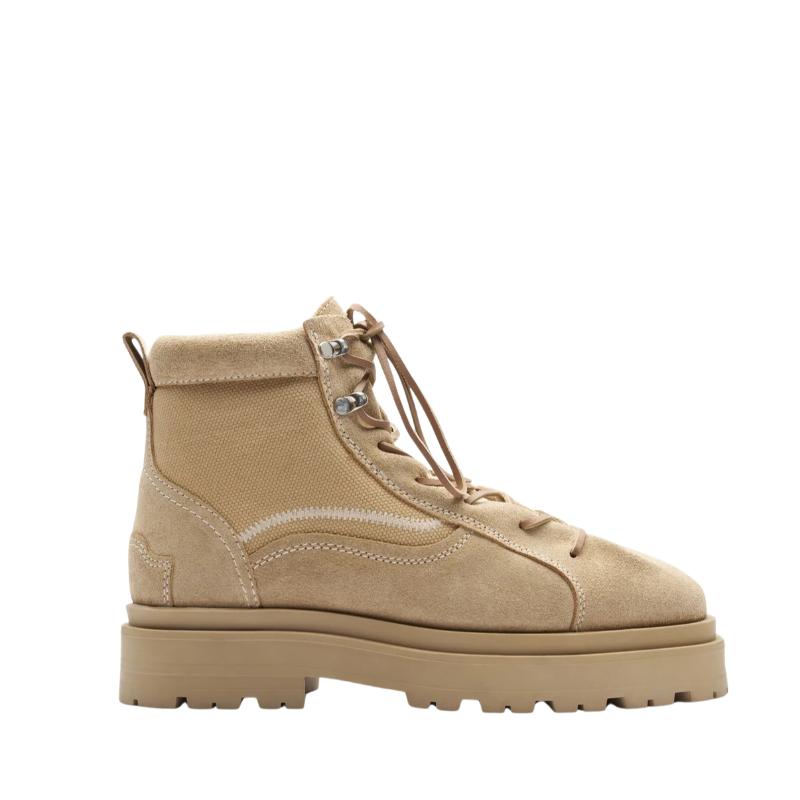 Le Mont Boot | Sand