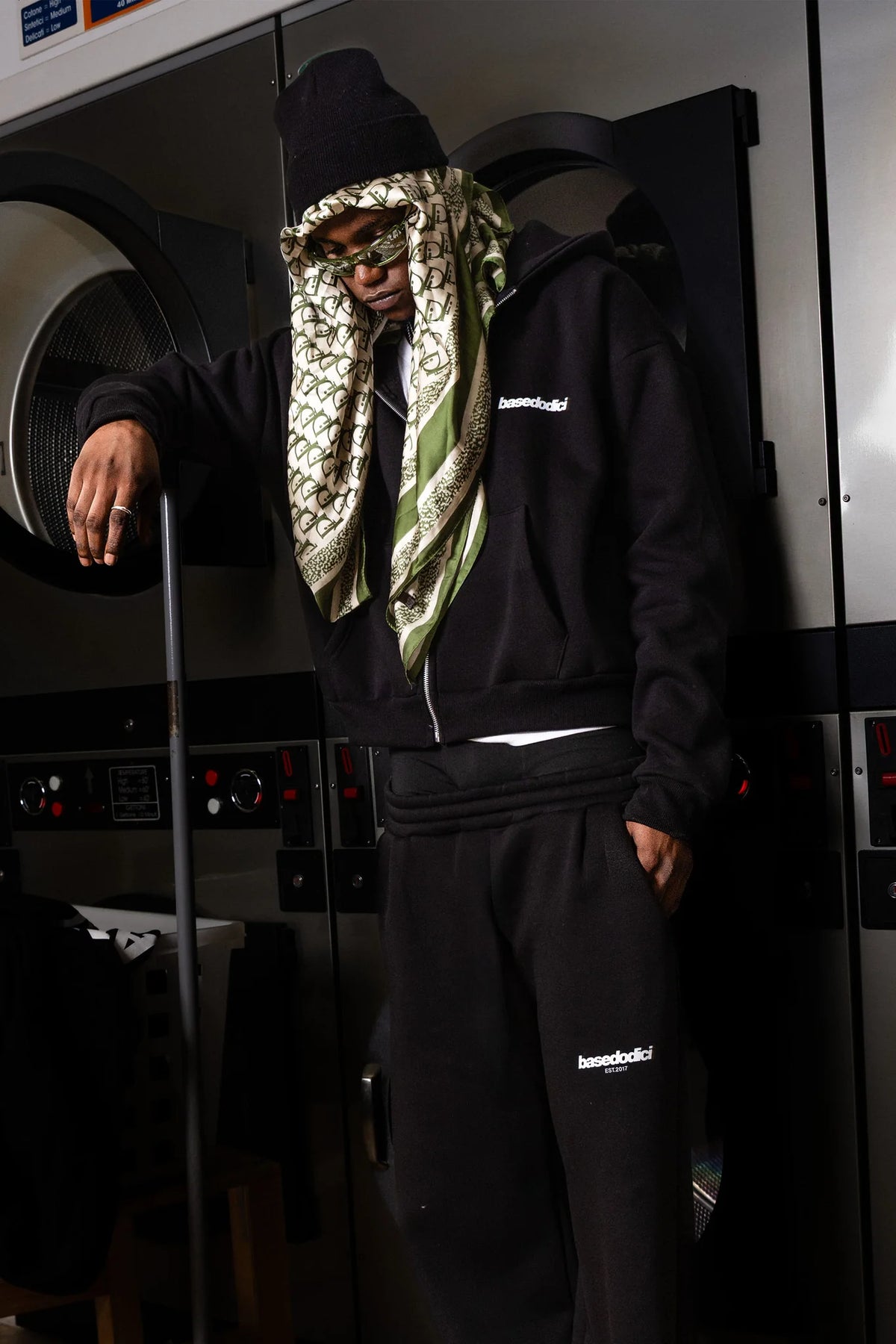 Basedodici Full Zip "Comfy" Back logo Black