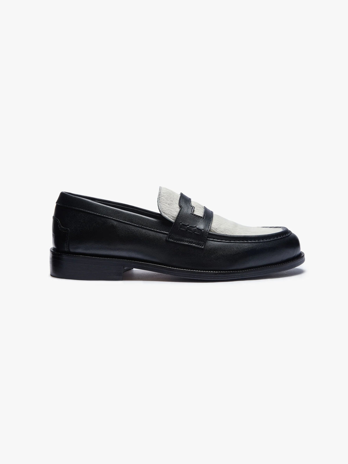 Reternity Le Metropolitan Loafers Black White