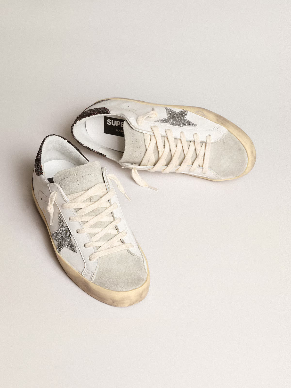Golden Goose Sneakers Super-Star Donna con stella argento e talloncino in glitter marroni