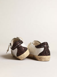 Golden Goose Sneakers Super-Star Donna con stella argento e talloncino in glitter marroni