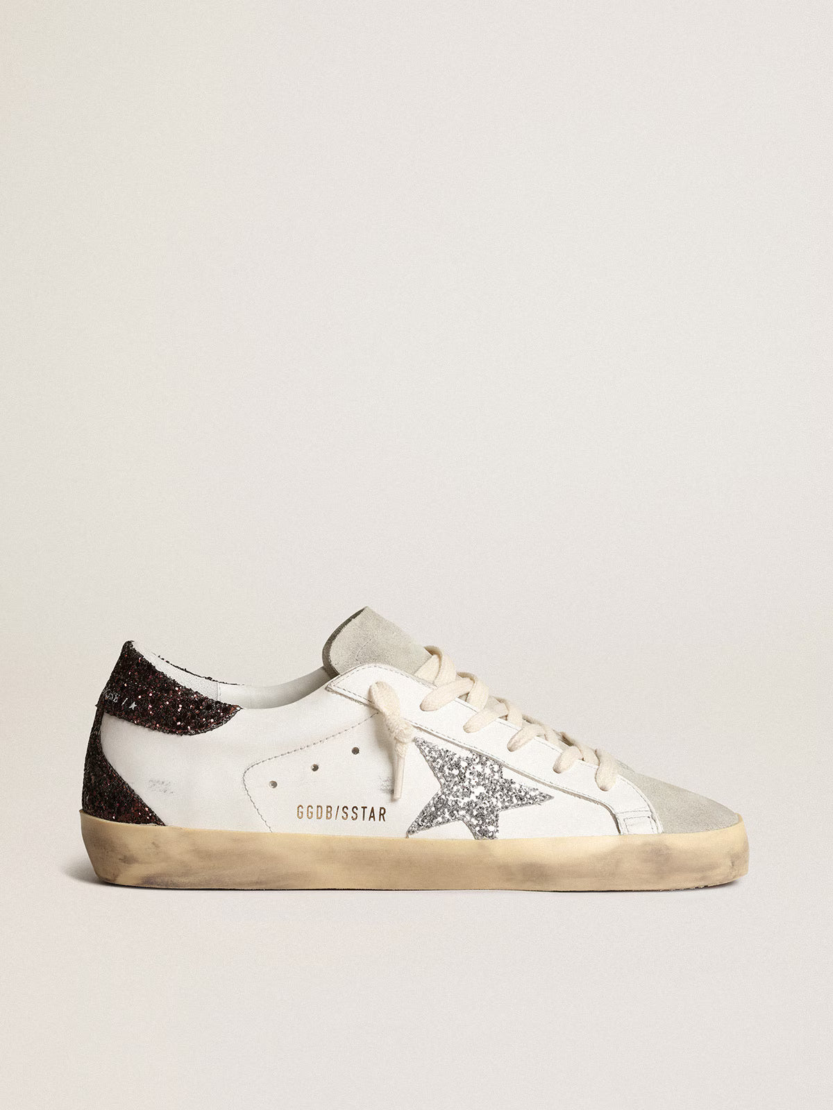 Golden Goose Sneakers Super-Star Donna con stella argento e talloncino in glitter marroni