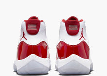 Carica l&#39;immagine nel visualizzatore di Gallery, Nike Air Jordan 11 Retro Cherry