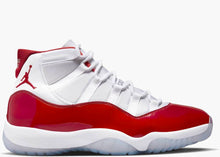 Carica l&#39;immagine nel visualizzatore di Gallery, Nike Air Jordan 11 Retro Cherry