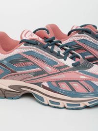 Reebok LTD Premier Road Ultra Sneakers Gentle Pink