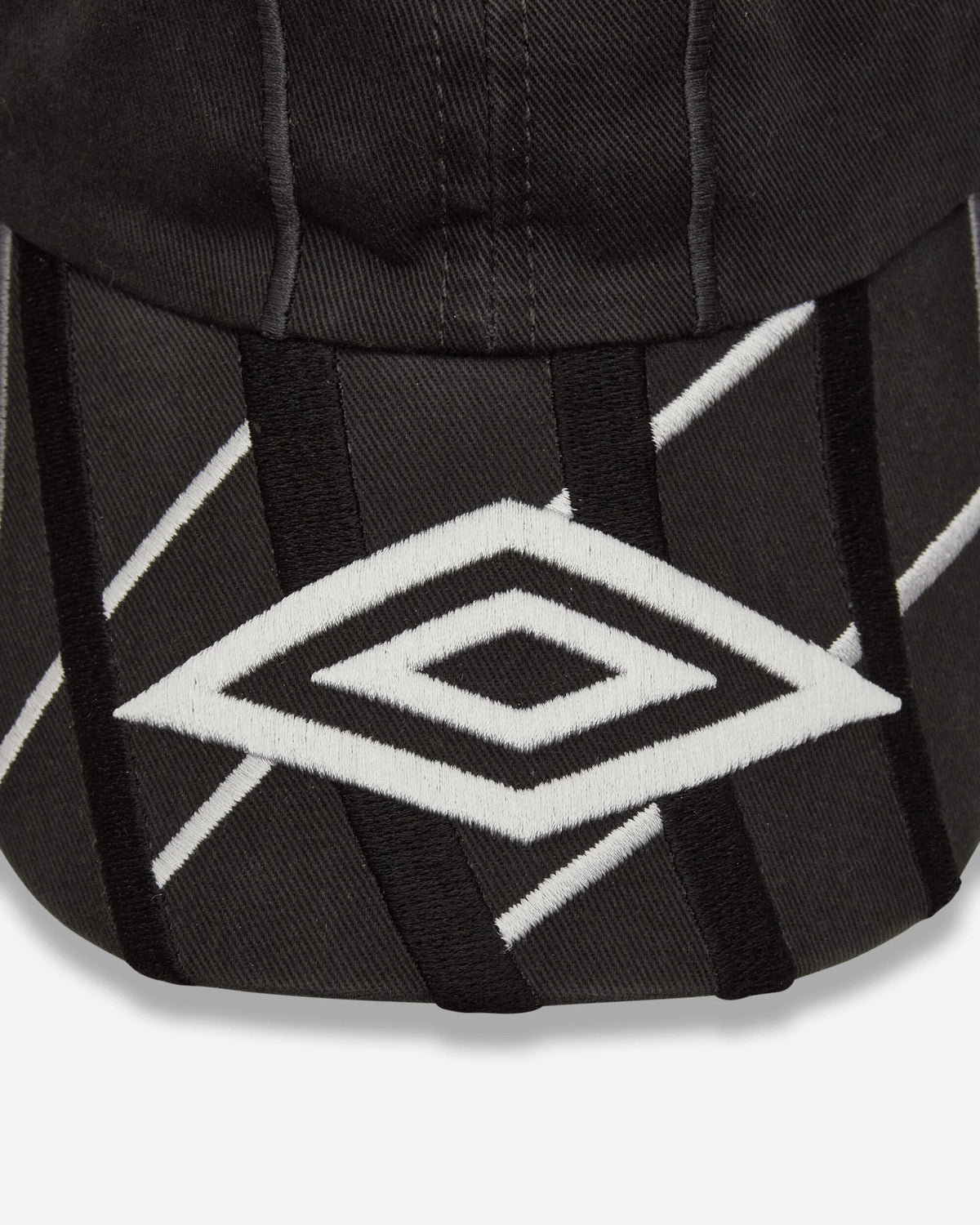 Umbro Goalkeeper Cap Dark Grey