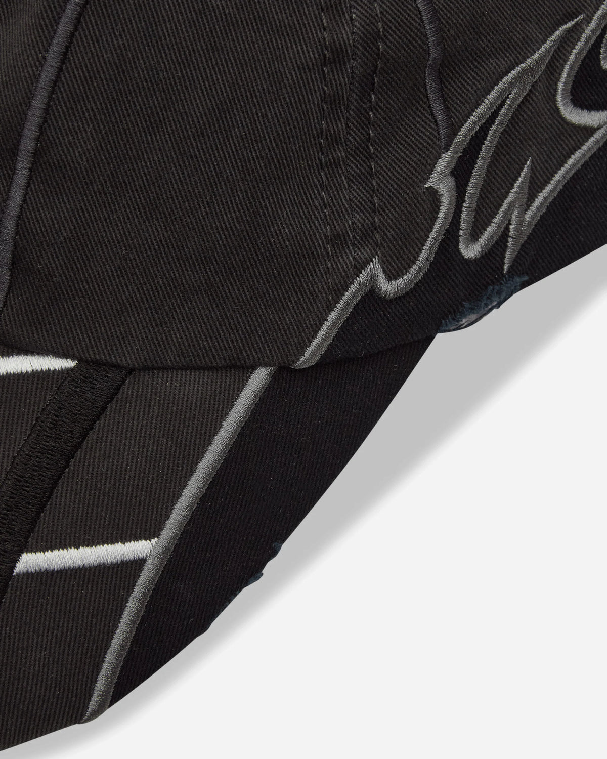 Umbro Goalkeeper Cap Dark Grey