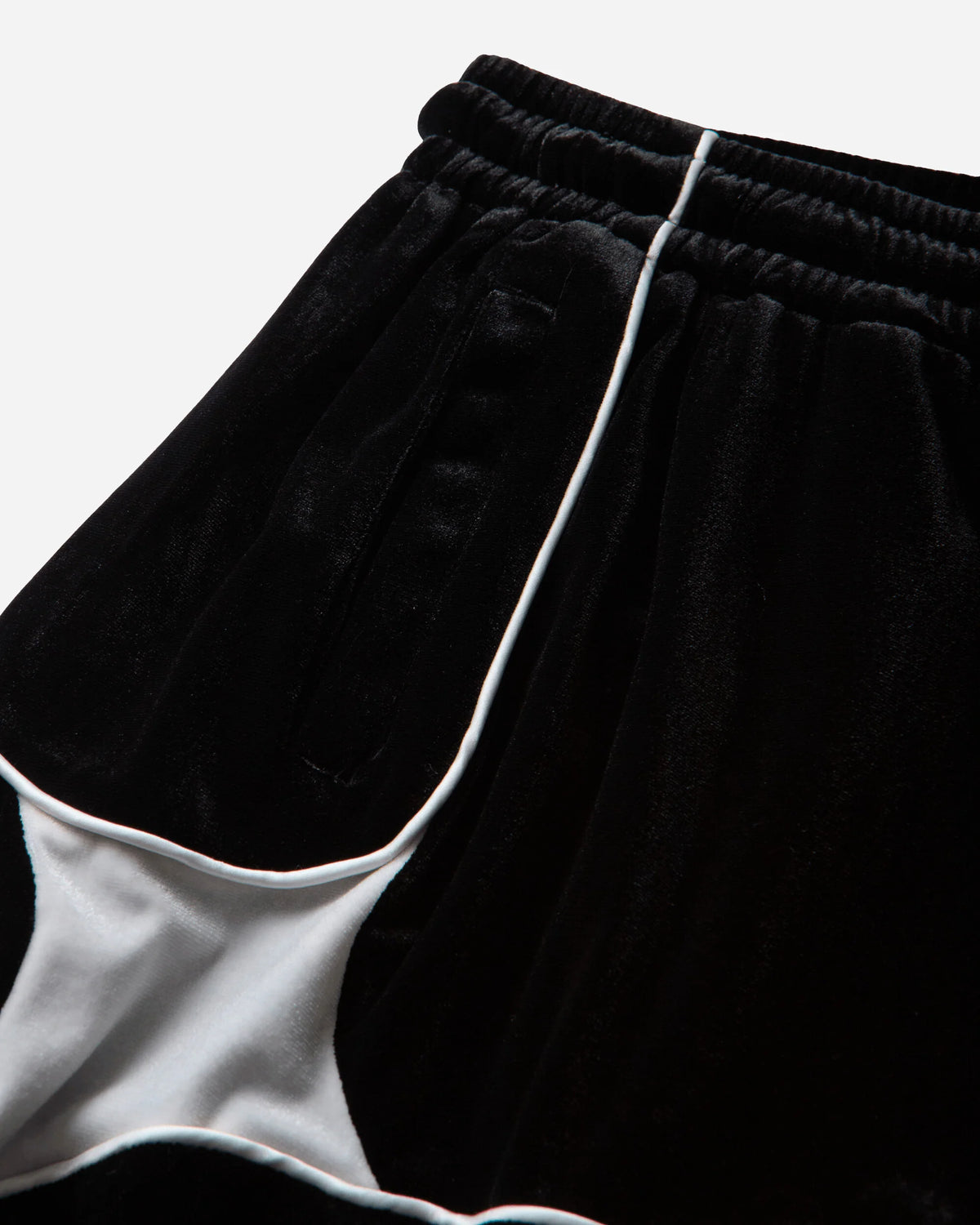 Umbro Velvet Jester Track Pants Black