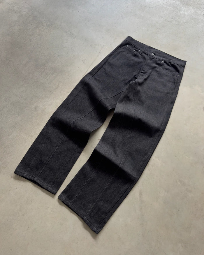Formy Studio Denim Raw Triple Black