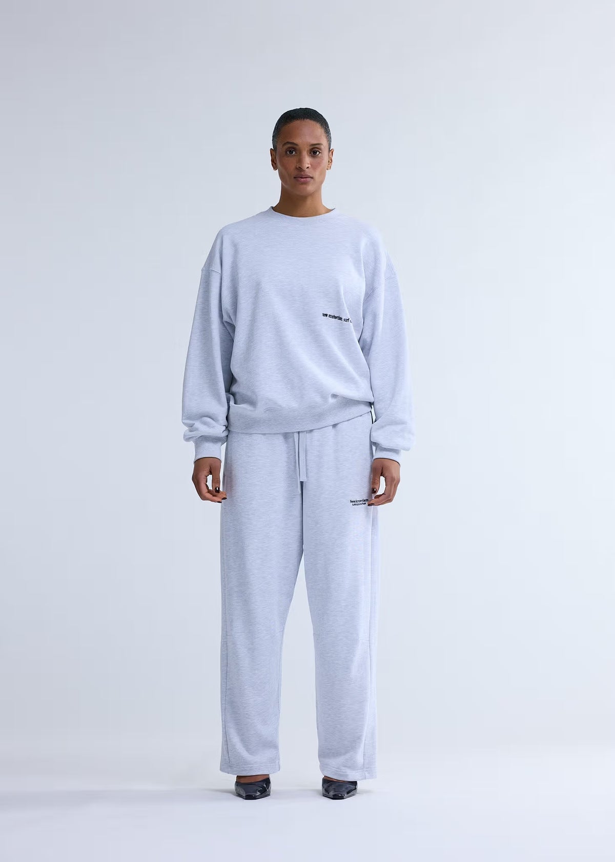 New Amsterdam Beach Sign Crewneck Ash