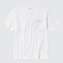 Carica l&#39;immagine nel visualizzatore di Gallery, KAWS x Uniqlo Graphic T-Shirt White Pink